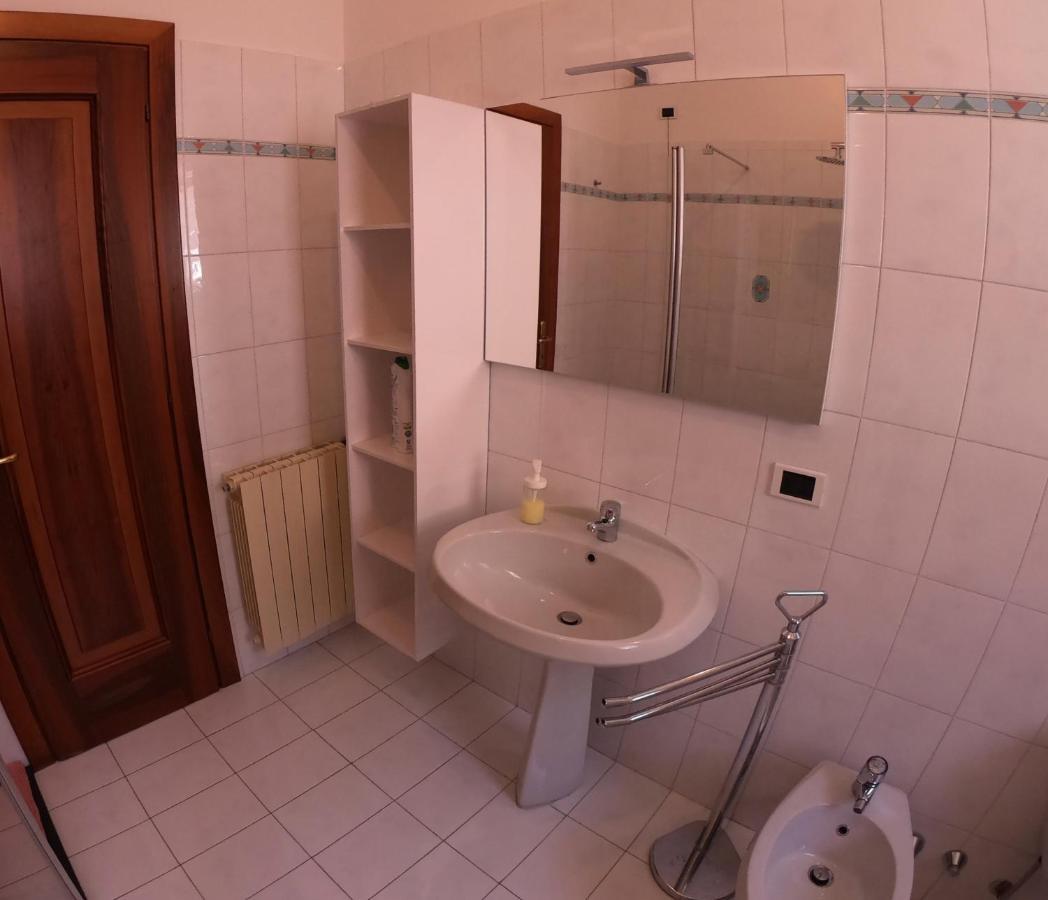 Appartamento Panorama Toscolano Maderno Luaran gambar